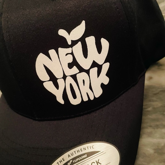 NY Hat - Picture 2 of 4